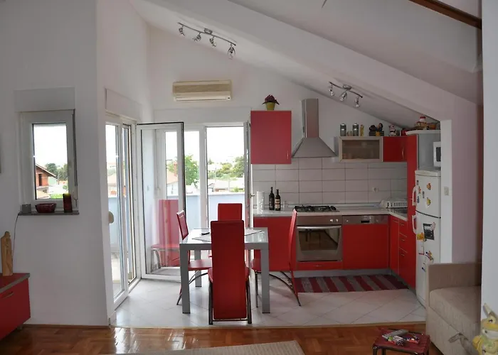 公寓 With A Parking Space - 12514 *